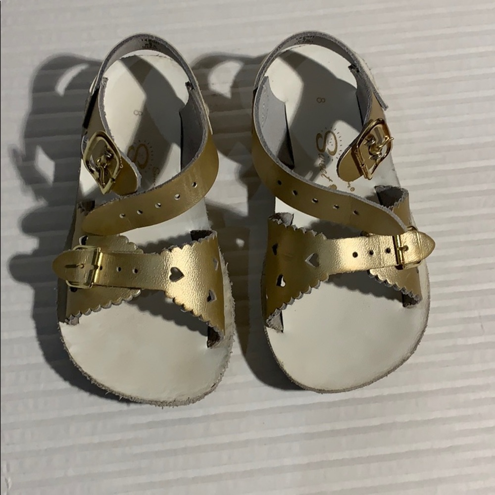 Toddler girl gold leather sandals